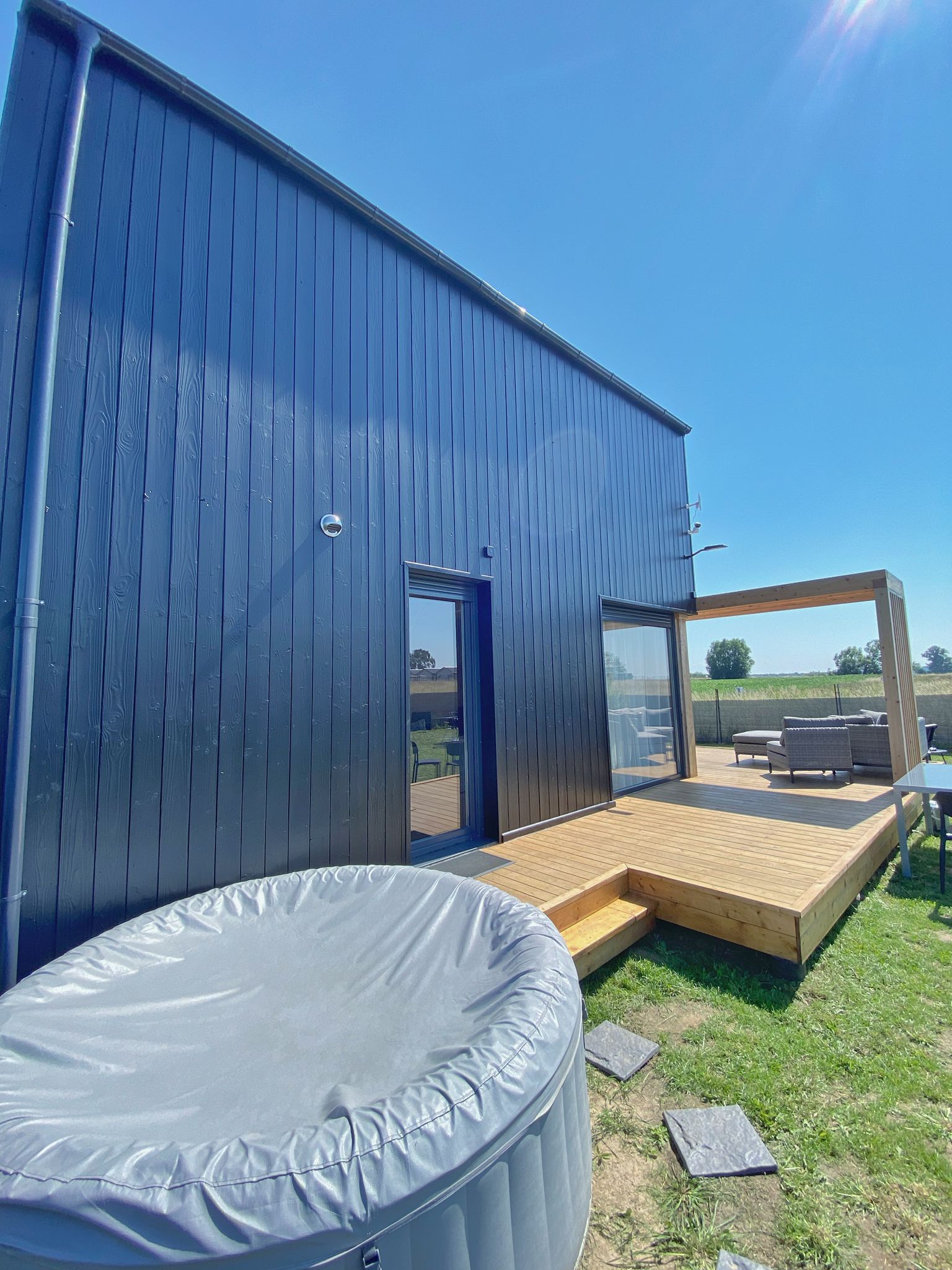 Ferienhaus Außensicht hundefreundlich Ferienhaus Rewalia Relax mit Whirlpool